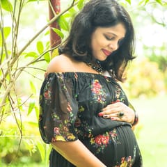 Maternity Shoot By Life In Clicks