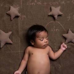 New Born Shoot By Camotions