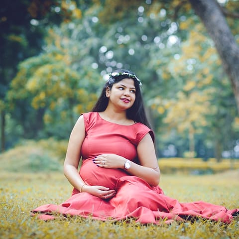 Maternity Shoot By The Baby Stories