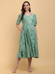 CHARISMOMIC Green Petal Push Maternity & Nursing Dress : Green